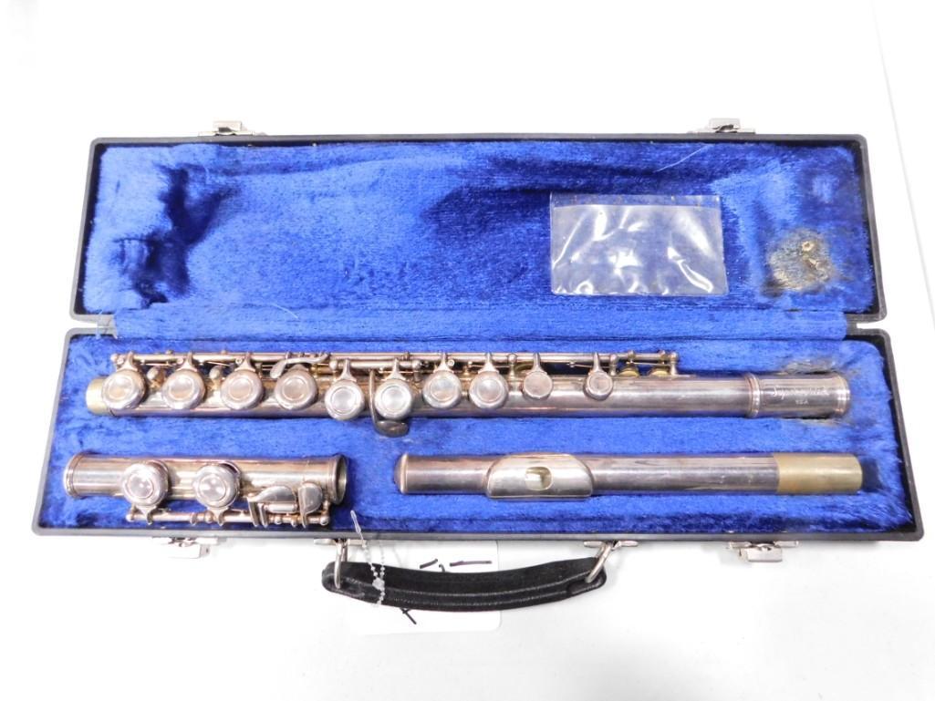 Super Artist Flute with Case: Super Artist Flute with Case Condition: as is