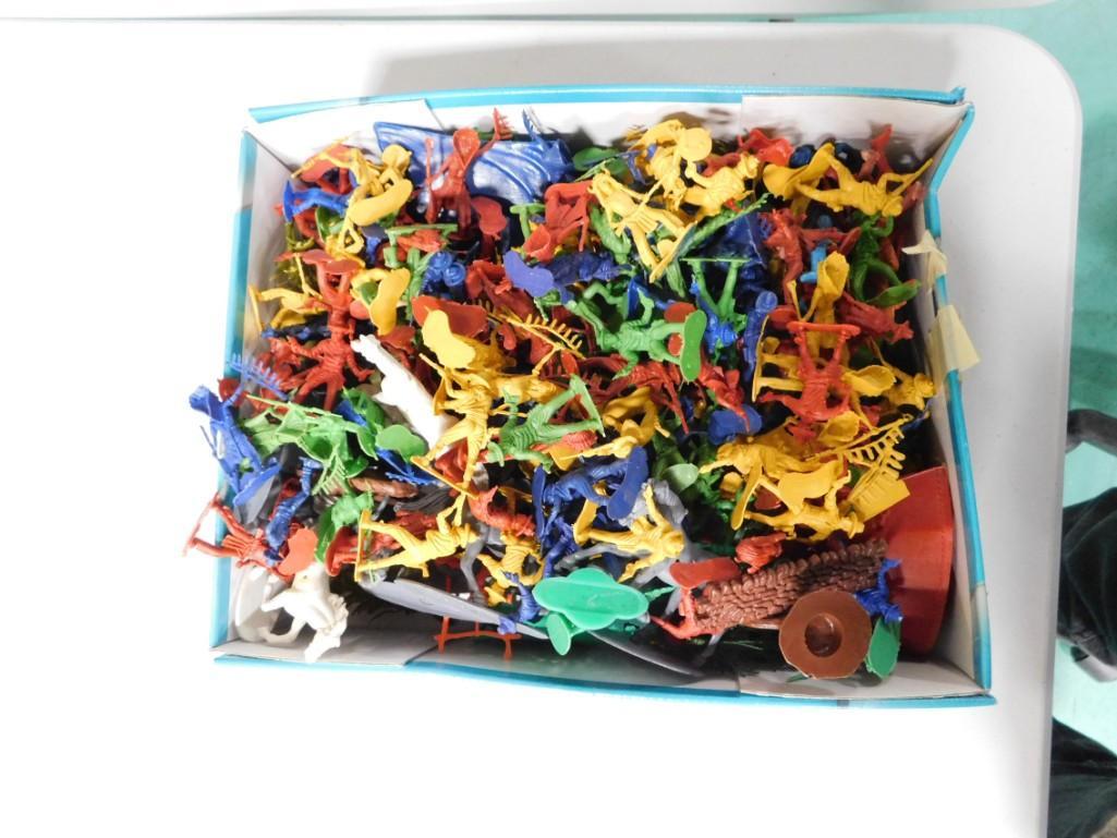 Lot of Plastic Cowboys and Indians and Horses: Lot of Plastic Cowboys and Indians and Horses