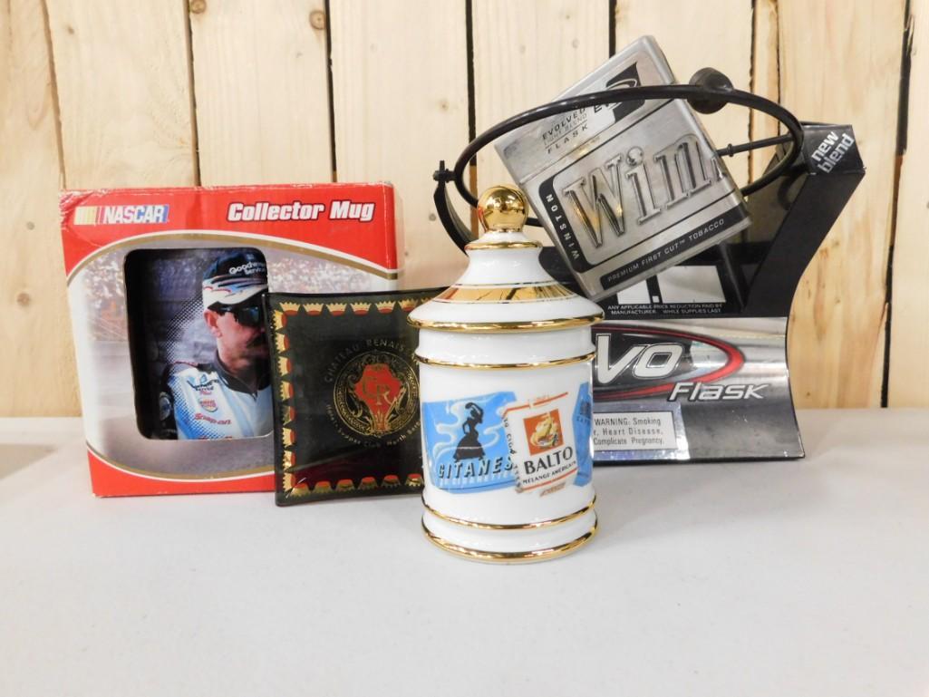 Collectibles incl Winston Cigarette Revolving (1 of 2)