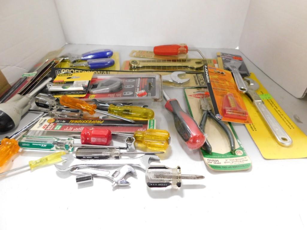 Misc Tools , Wrenches , etc (1 of 2)