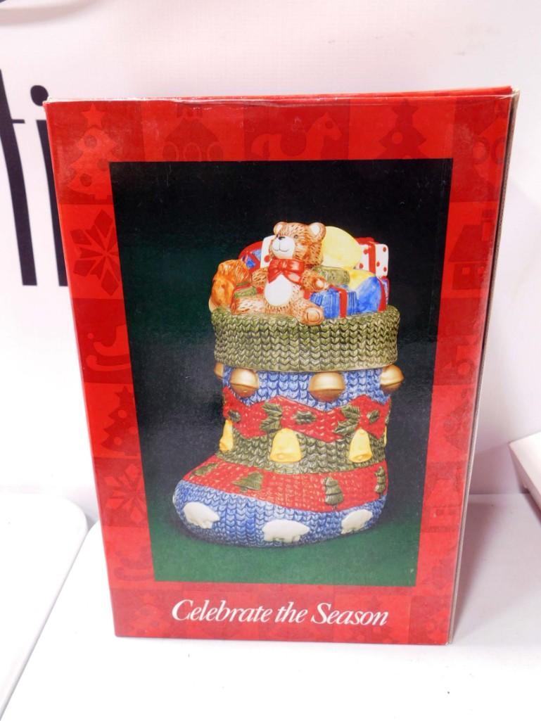 Christmas Stocking Cookie Jar Music Box with Original: Musical Christmas Stocking Cookie Jar with Original Box