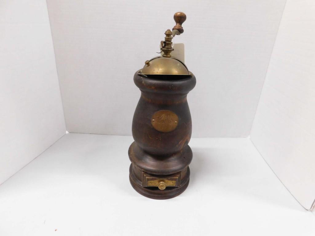 Antique Coffee Grinder: Antique Coffee Grinder