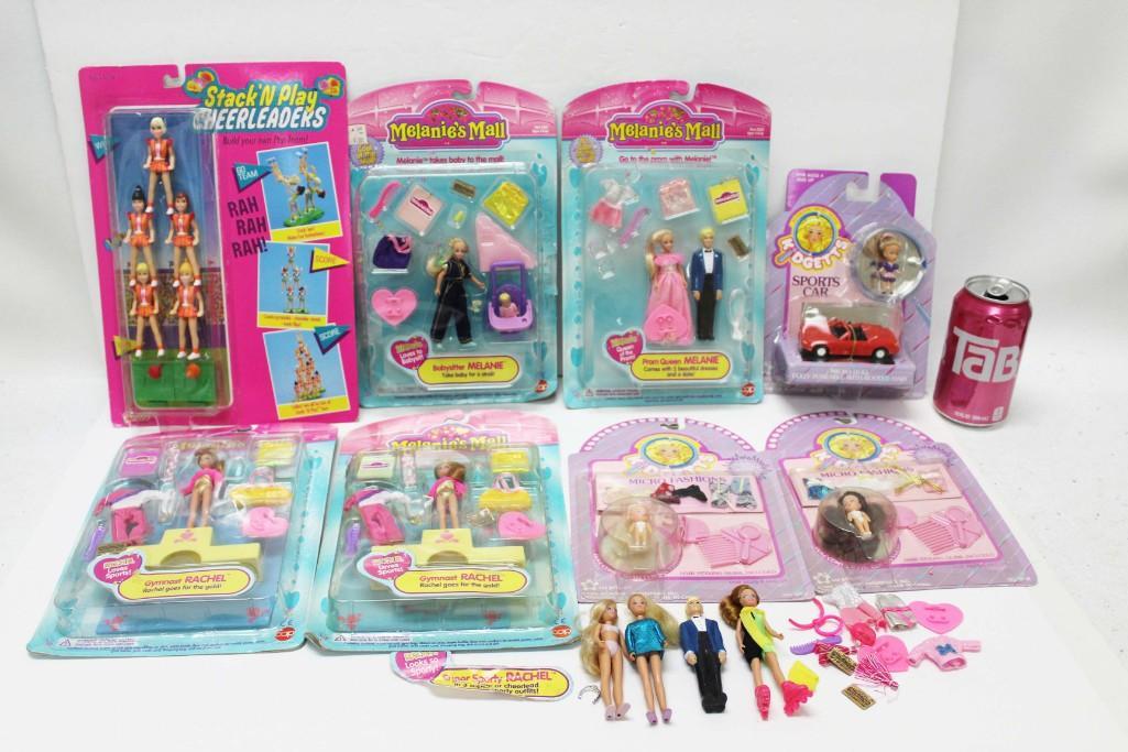 4 Vtg 1996 Melanie's Mall 3.5" Dolls and Accessories (1 of 6)