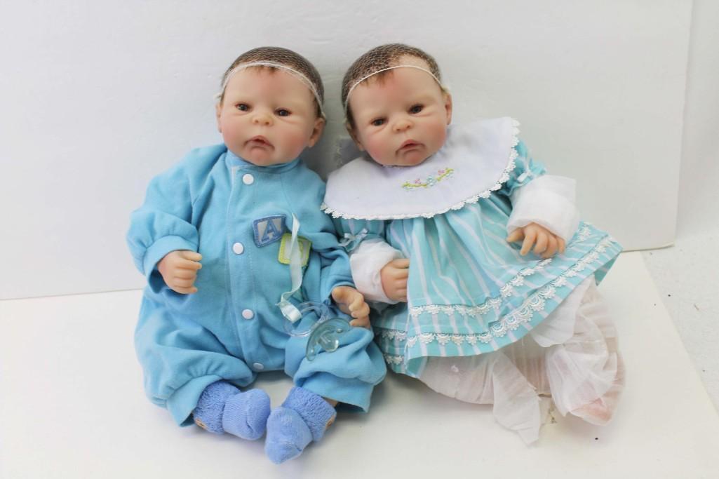 2 Ashton Drake Sherry Rawn 16" Vinyl & Cloth Weighted: 2 Ashton Drake Sherry Rawn 16" Vinyl & Cloth Weighted So Truly Real Twin Boy and Girl Dolls / Pair . Redressed, excl condition
