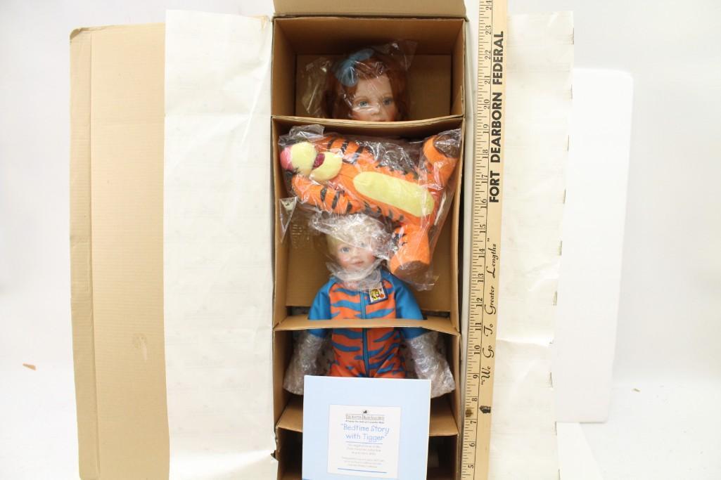 Ashton Drake Disney Bedtime Story with Tigger Porcelain (1 of 4)