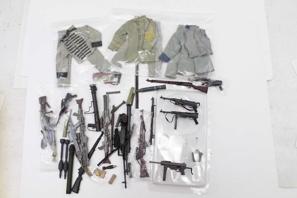 18 WWII and Other War Eras Toy Machine Guns , Rocket (1 of 4)