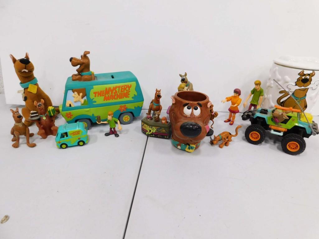 Scooby Doo Lot incl The Mystery Machine Coin Bank , (1 of 6)