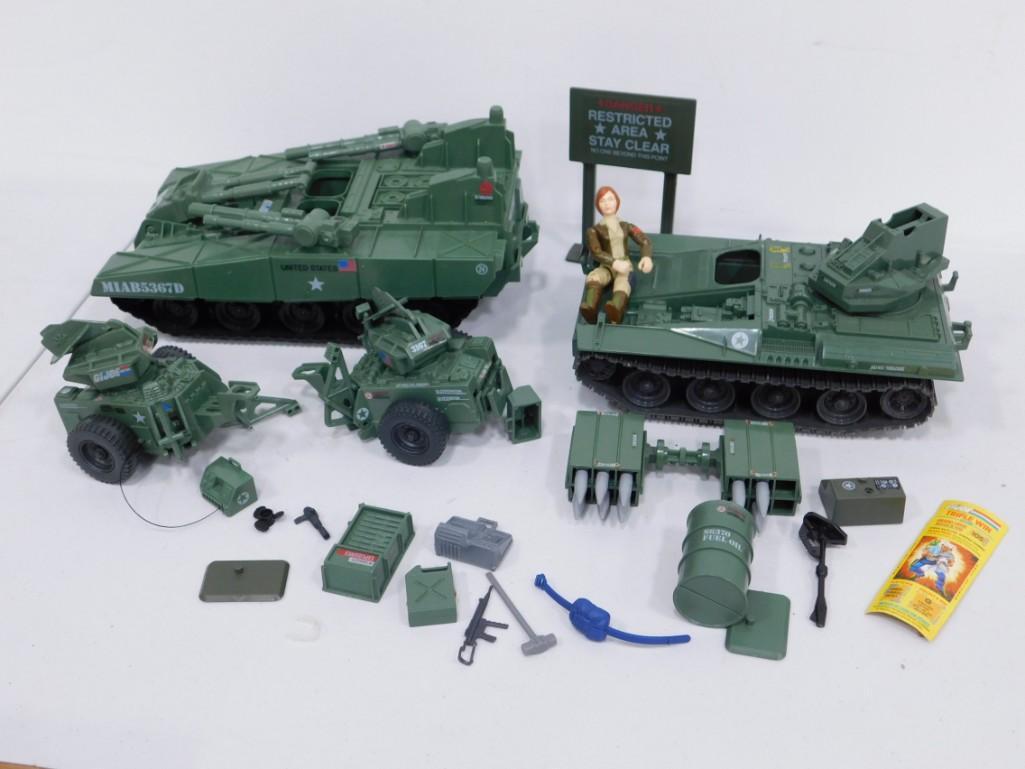 Vtg 1980s Hasbro 3 3/4" GI Tanks, Vehicles, Figure,: Vintage 1980s Hasbro 3 3/4" GI Tanks, Vehicles, Figure, Accessories Condition: Not Complete