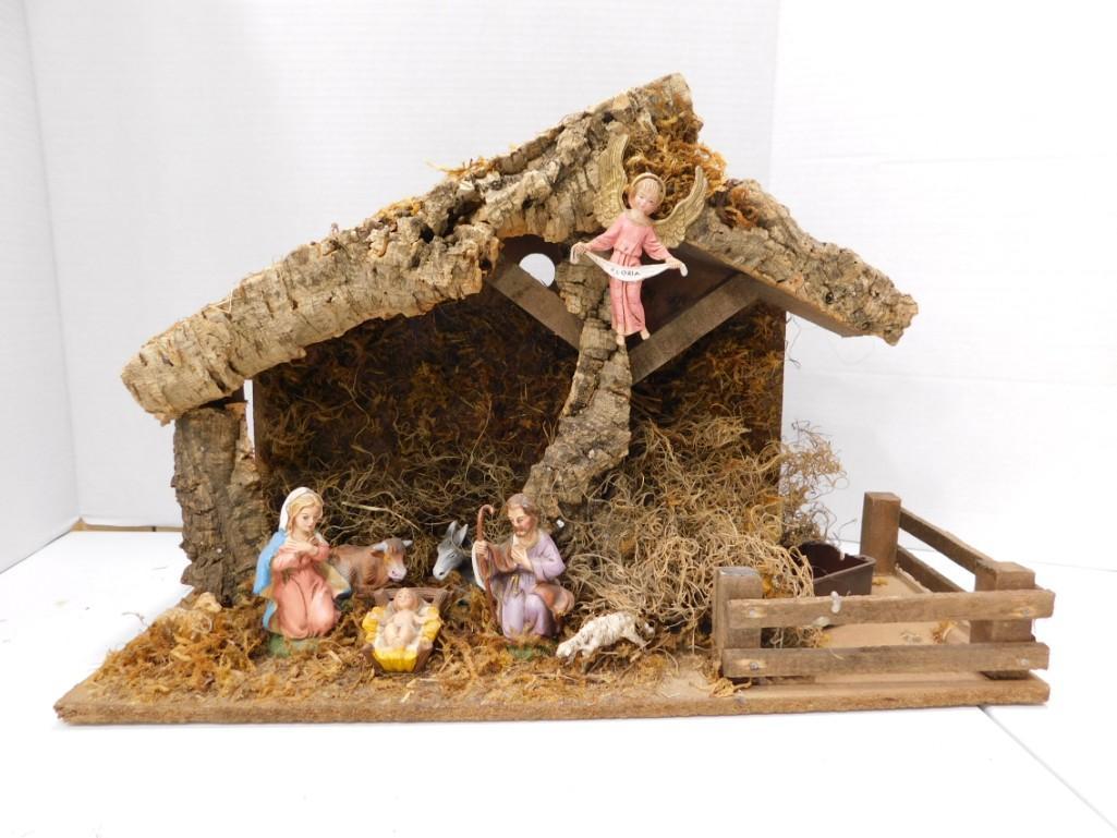 Nativity Scene Made in Italy (1 of 6)