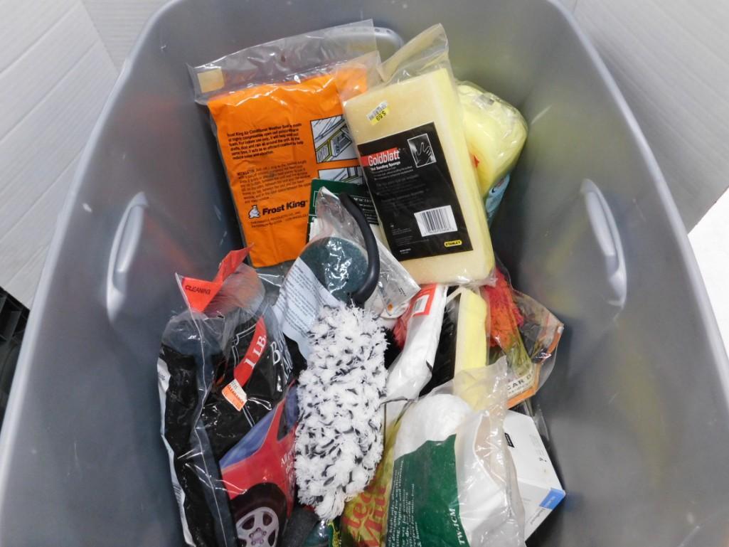 Lot of New Dusting and Cleaning Supplies (1 of 1)