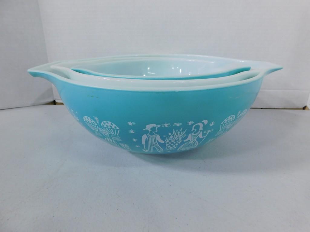 Vintage Pyrex Amish Butterprint Aqua Cinderella Nesting (1 of 6)