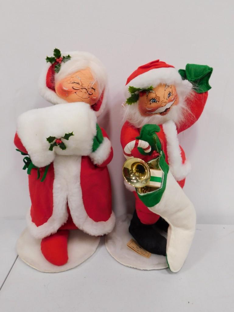 Santa and Mrs. Claus Annalee Dolls (1 of 4)