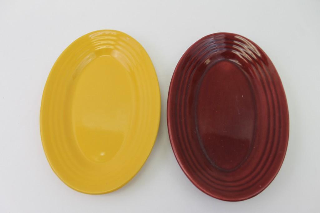 2 Bauer Ringware Small Oval Platters (1 of 5)