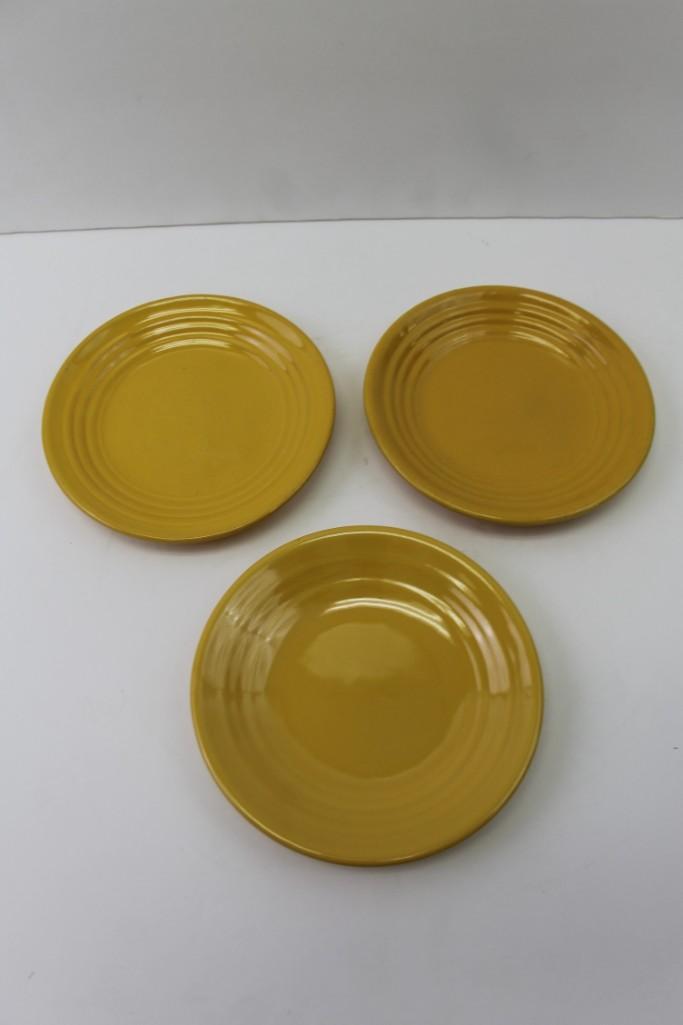Bauer Ringware Bread Plates (1 of 4)