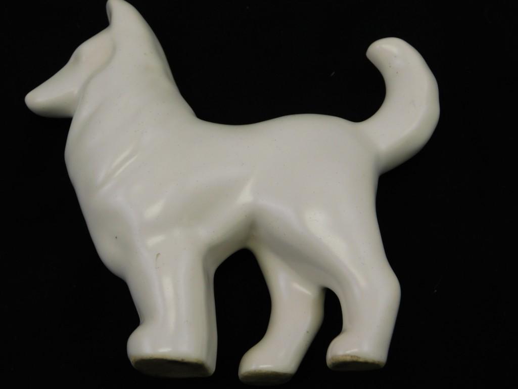 Bauer Pottery Collie Dog: Bauer Pottery Collie Dog. This is a rare collectible Collie Dog