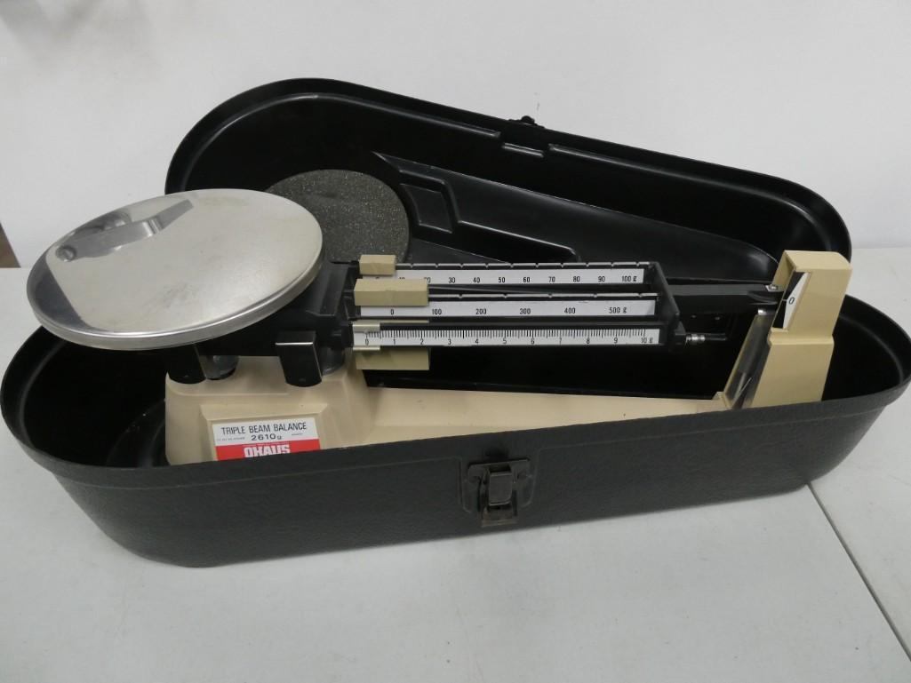 Ohaus Triple Beam Balance Scale 2610g Capacity with (1 of 3)