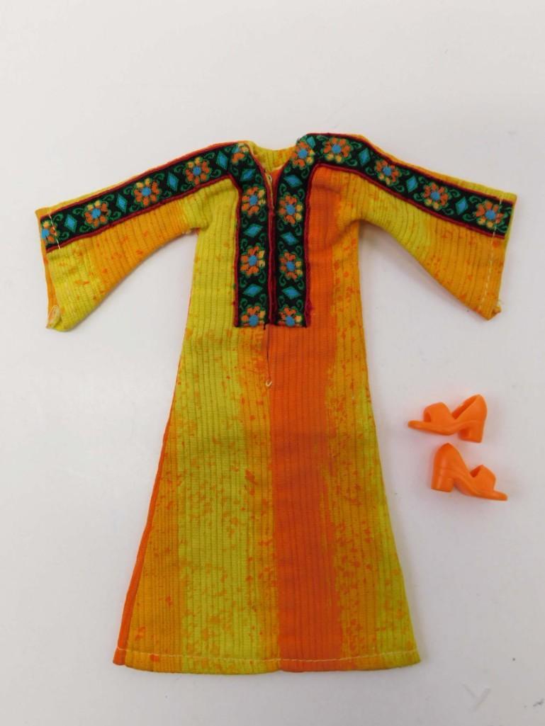 Vtg 1972 Kenner Blythe " Golden Goddess " Tagged Doll (1 of 5)