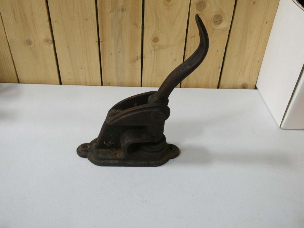Vintage Cast Iron Notary Stamp: Vintage Cast Iron Notary Stamp