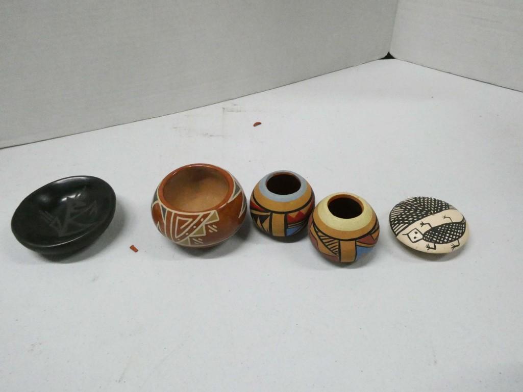 5 Southwest Pottery Mini Vases etc (1 of 6)