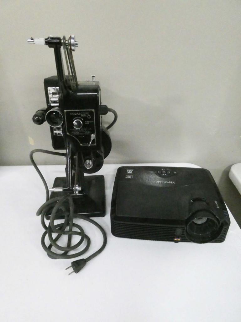 Vintage Kodascope Model G Projector and View Sonic (1 of 4)