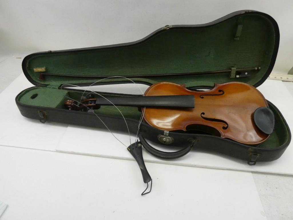 Violin with Case, Bow and Accessories (1 of 9)