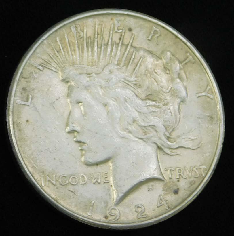 1924-P Peace Dollar 90% Silver (1 of 2)