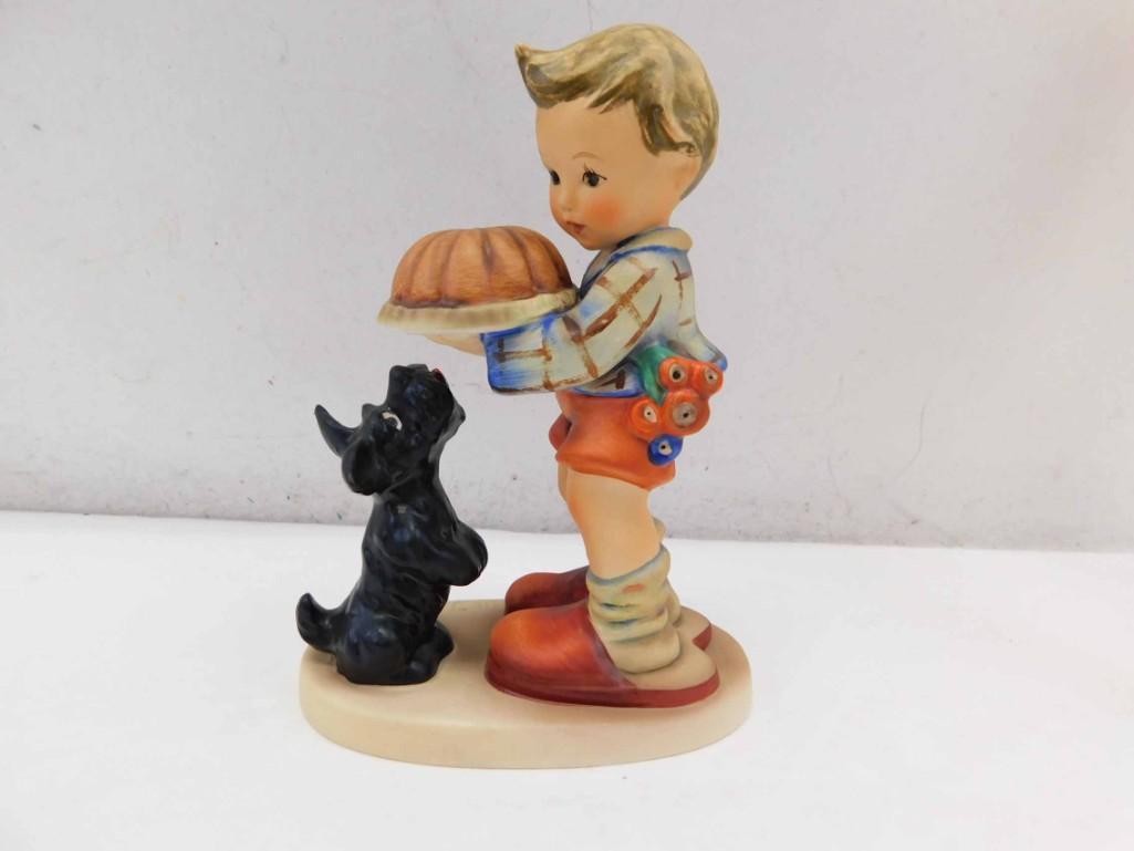 Goebel Hummel Begging His Share 9 27 Signed Figurine (1 of 4)
