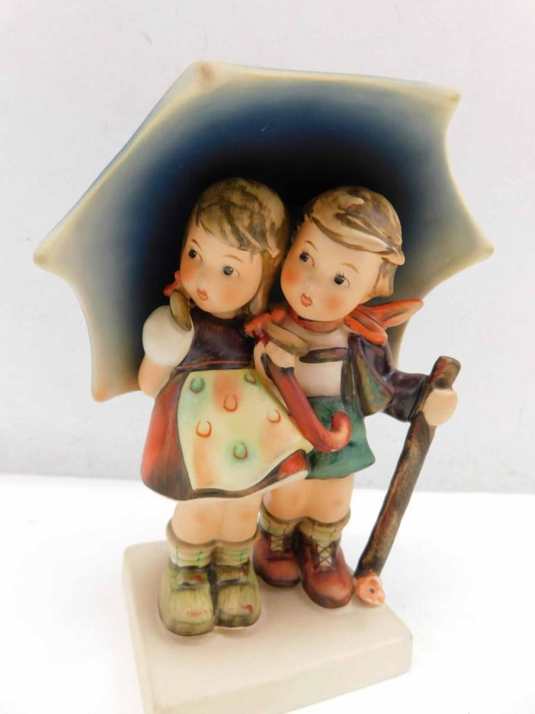Goebel Hummel Stormy Weather 71 G Signed Figurine (1 of 6)