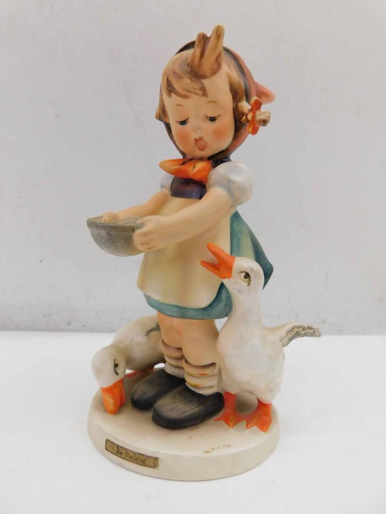 1948 Goebel Hummel Be Patient 197/1 79 S Mark Figurine: Vintage 1948 Goebel Hummel Be Patient 197/1 79 S Mark Figurine