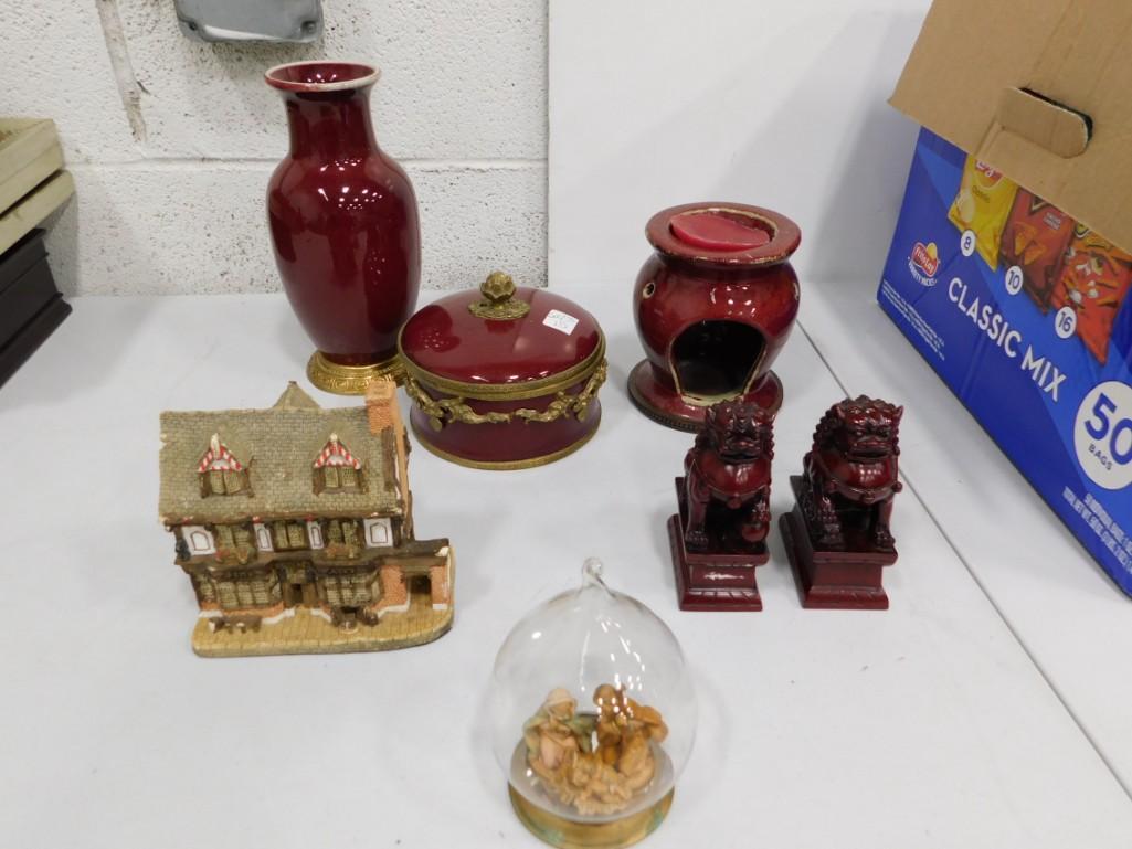 Home Decor Lot incl Vases, Resin Figures , etc (1 of 4)