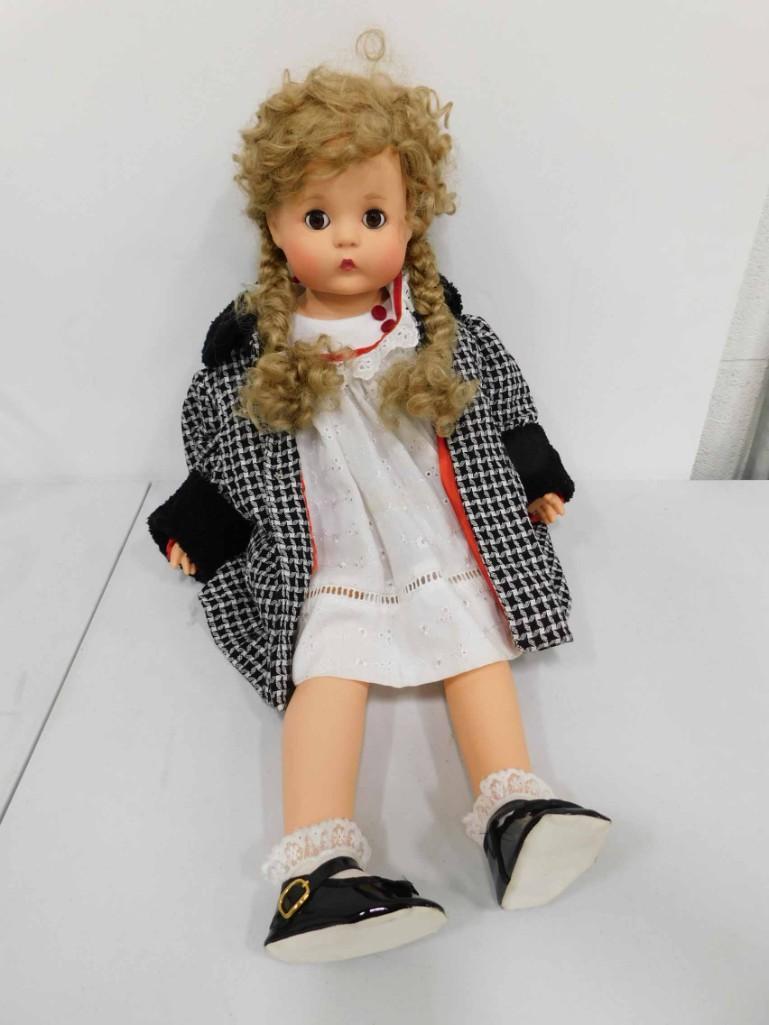 Effanbee Patsy Mae Doll with Braided Hair (1 of 6)