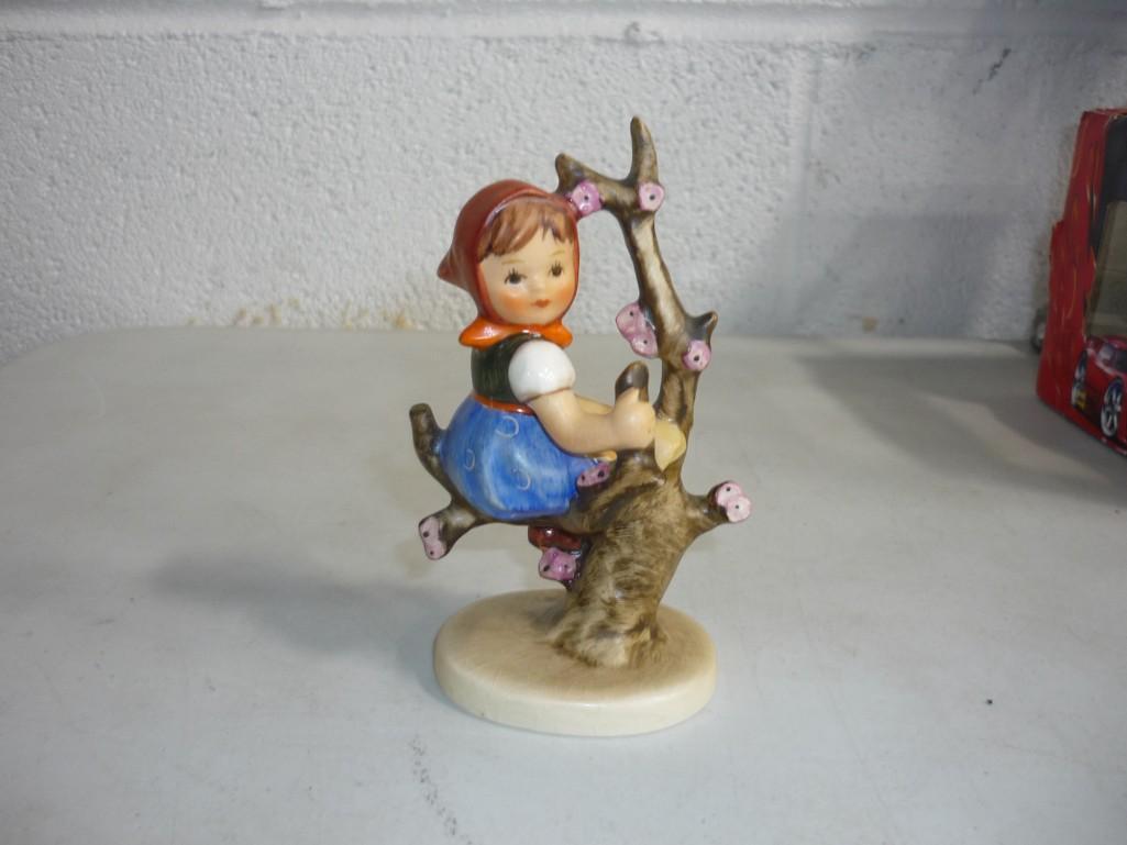 Goebel Hummel Apple Tree Girl Figurine (1 of 3)