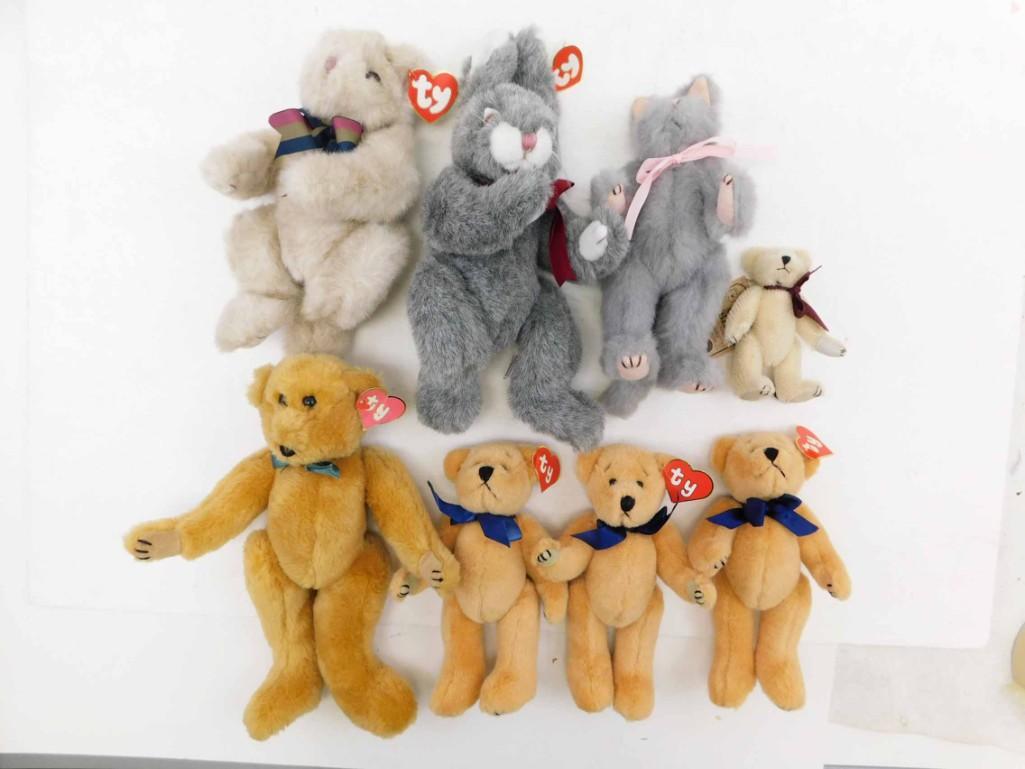 Vtg 1992 Ty Attic Treasure Clifford 10" Bear Plush w (1 of 8)