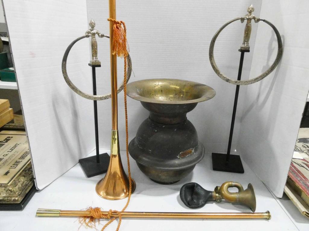 Misc Lot incl Spittoon , Brass Bike Horn , Decorative: Misc Lot incl Spittoon , Brass Bike Horn , Decorative Circus Performers, Decorative Heraldic Trumpet Condition: bike horn does not work-bulb is crushed