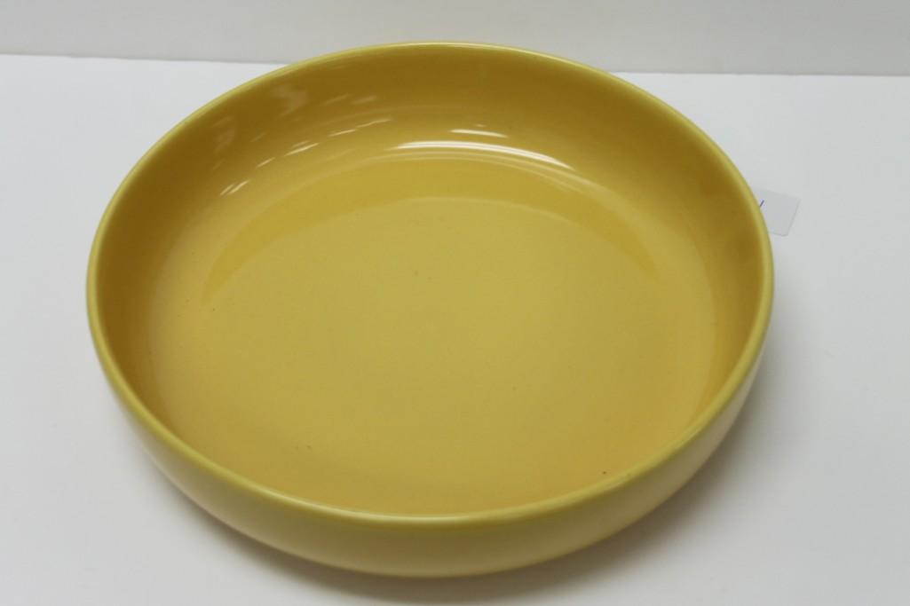Bauer 11" Serving Bowl (1 of 4)