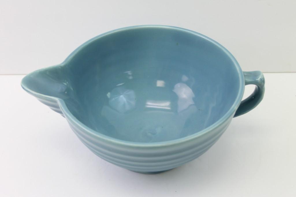 Bauer Batter Bowl with Handle (1 of 6)