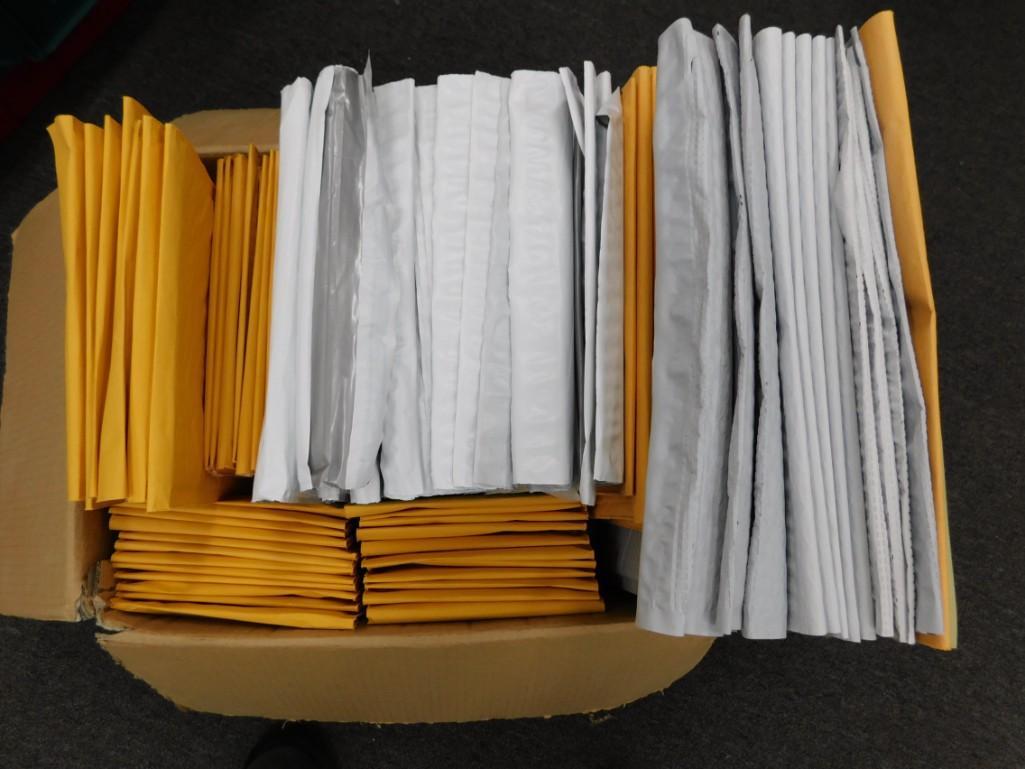 100+ New Padded Bubble & Poly Mailer Envelopes in: 100+ New Padded Bubble & Poly Mailer Envelopes in Various Large and Small Sizes 0, 2, unmarked size (14.5"x10") , #5 , unmarked size (17.5"x12" ) #8 Lot. Mailers are plastic an