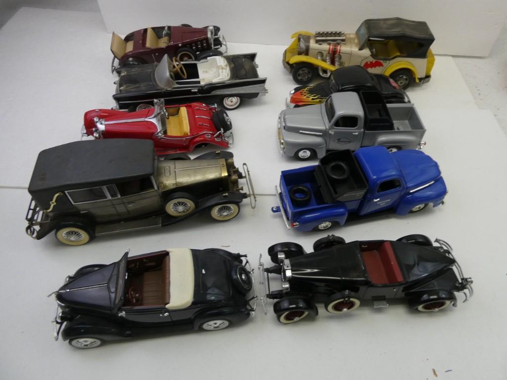 Lot of assorted Toy Cars / Car Models (1 of 5)