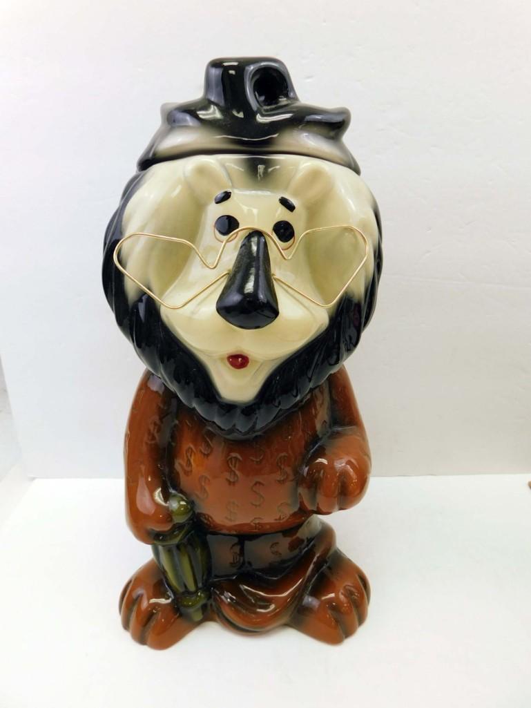Lefton Hubert the Harris Lion Cookie Jar Limited: Lefton Hubert the Harris Lion Cookie Jar Limited Edition 6714 of 20,000 . Has a small chip on the lid. Please see all pictures
