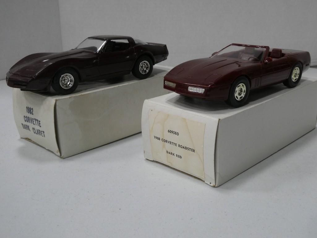 Lot of 2 Chevy Corvette Model Cars (1 of 2)