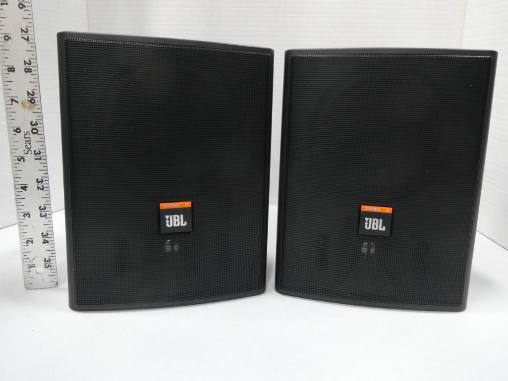 Pair of JBL Speakers - roughly 9" Tall (1 of 2)