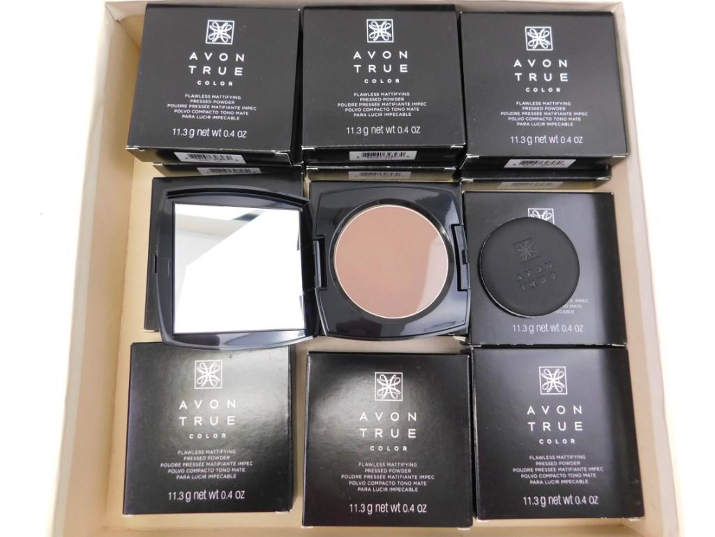 12 Avon True Color Compacts New in Boxes: Lot of 12 Avon True Color Compacts New in Boxes