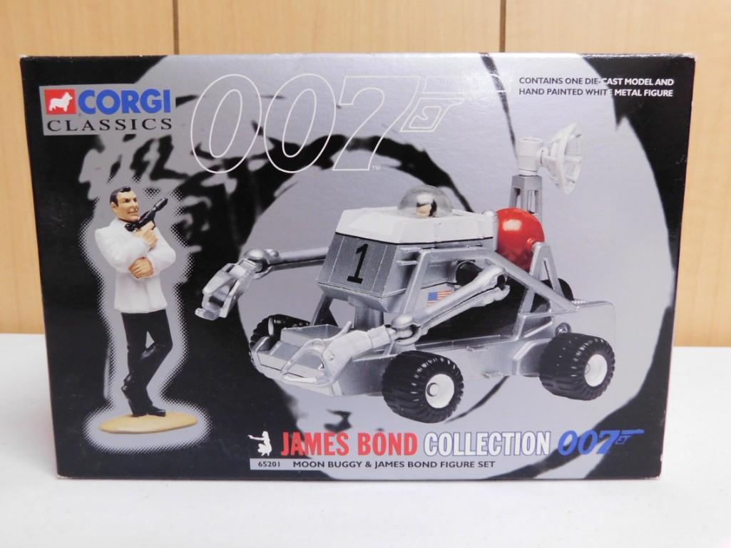 Corgi Classics James Bond Collection 007 Moon Buggy and James Bond Figure Set (1 of 4)