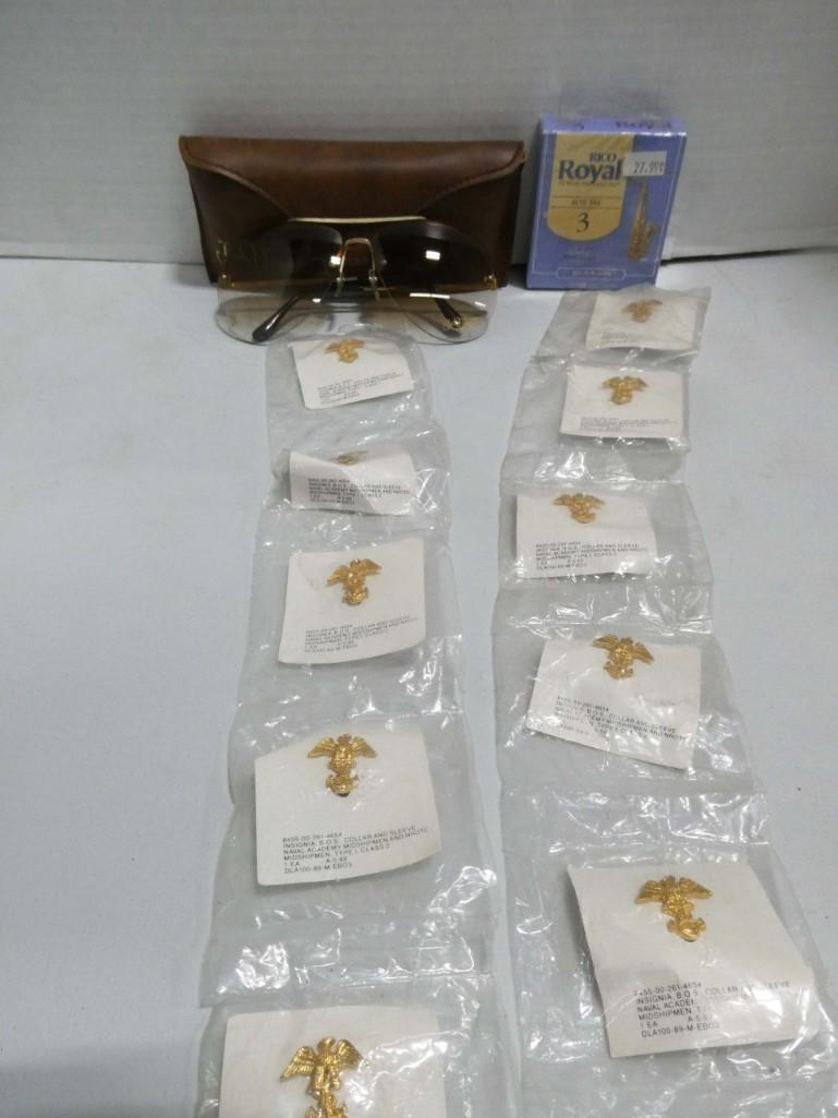 Misc Lot incl 10 US Navy Naval Academy Midshipmen and NROTC Insignias , (1 of 4)