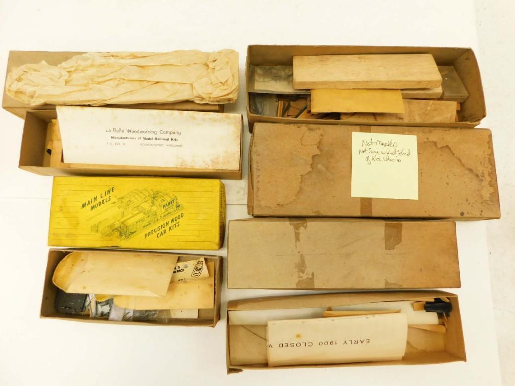 4 Vintage Model Railroad Train Car Kits (1 of 4)
