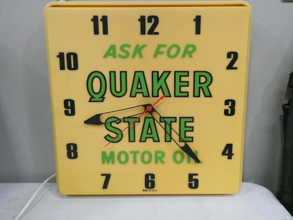 Quaker State Motor Oil Advertising Clock (1 of 4)