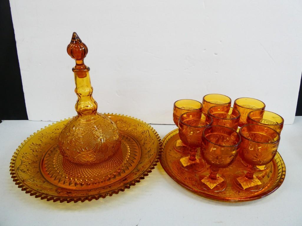11 Pc Amber Sandwich Glass incl Luncheon, Drink Set , Decanter , Tray , Glasses (1 of 12)