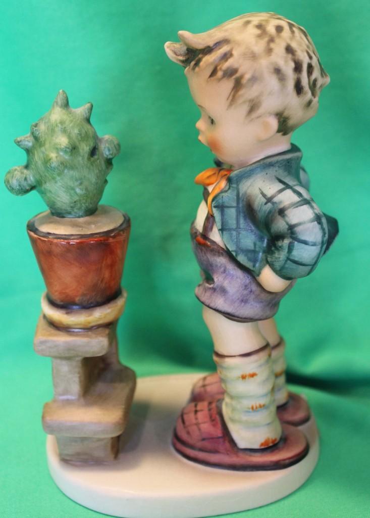 Goebel Hummel Confidentially Figurine 5.25" (1 of 5)