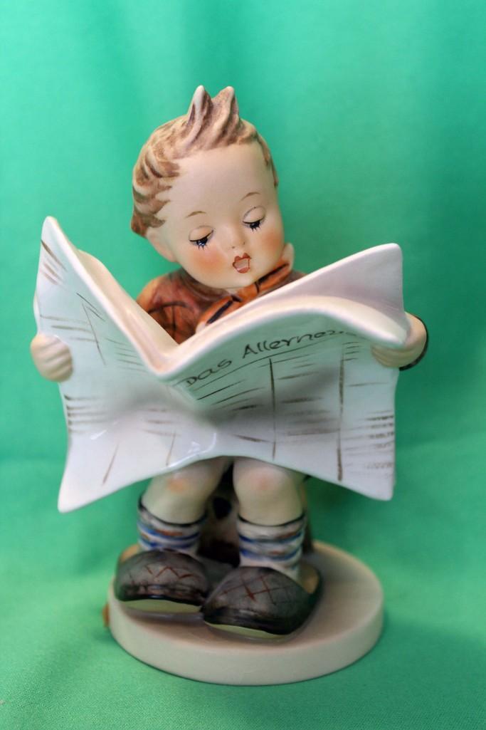 Goebel Hummel Latest News Figurine 5" Tall: Goebel Hummel Latest News Figurine 5" Tall TMK 6 #184 Signed on the bottom