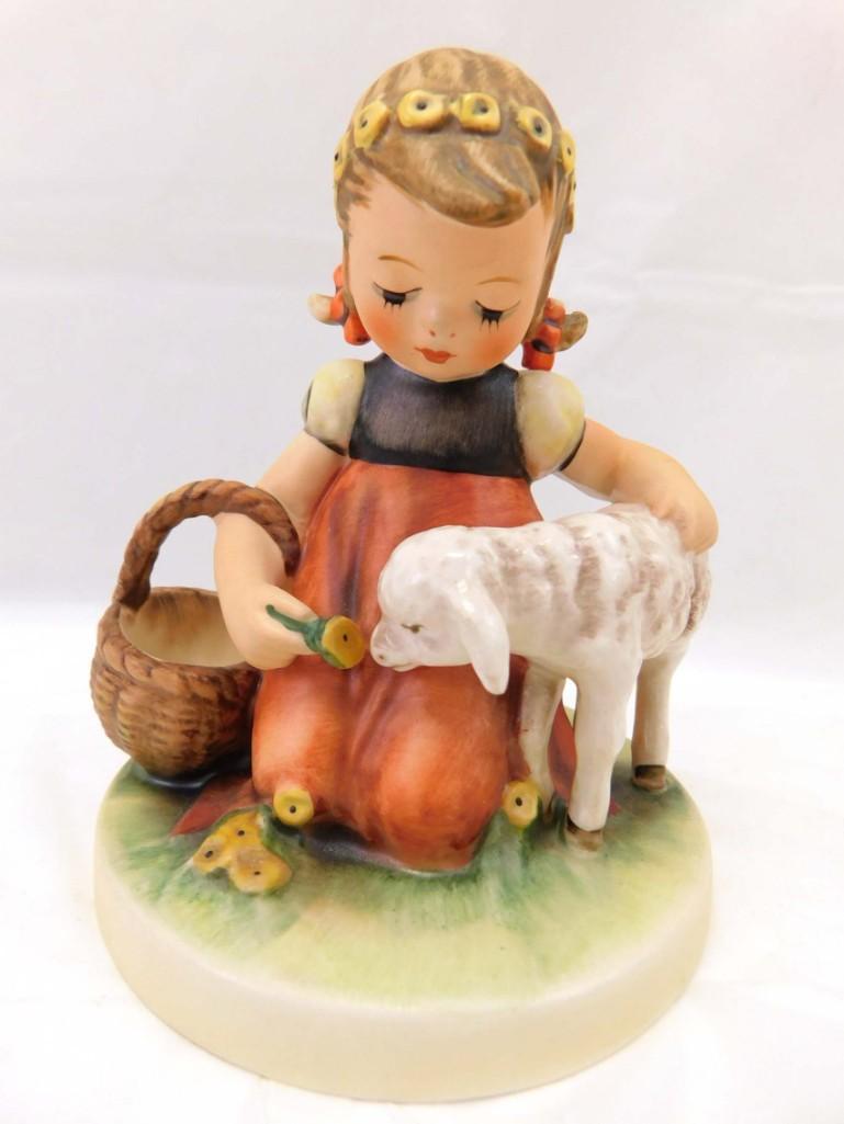 Goebel Hummel Favorite Pet Figurine 4" (1 of 5)